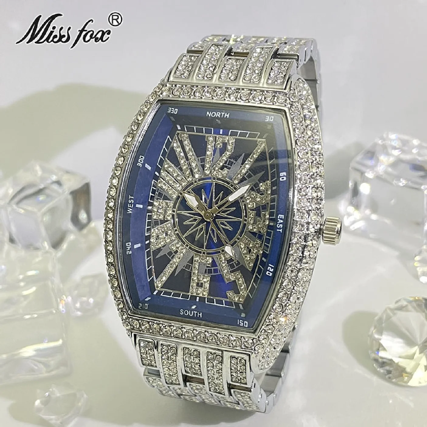 Новые мужские часы со льдом Люксовый бренд Модные кварцевые наручные часы Moissanite Waterprof Светящиеся часы Tonneau Мужской подарок Бесплатная Доставка