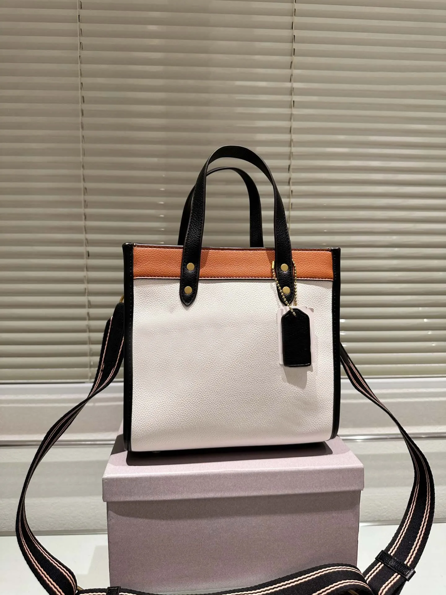 2023 Новая модная Классическая портативная сумка для покупок, Дизайнерская высококачественная кожаная женская сумка на одно плечо по диагонали