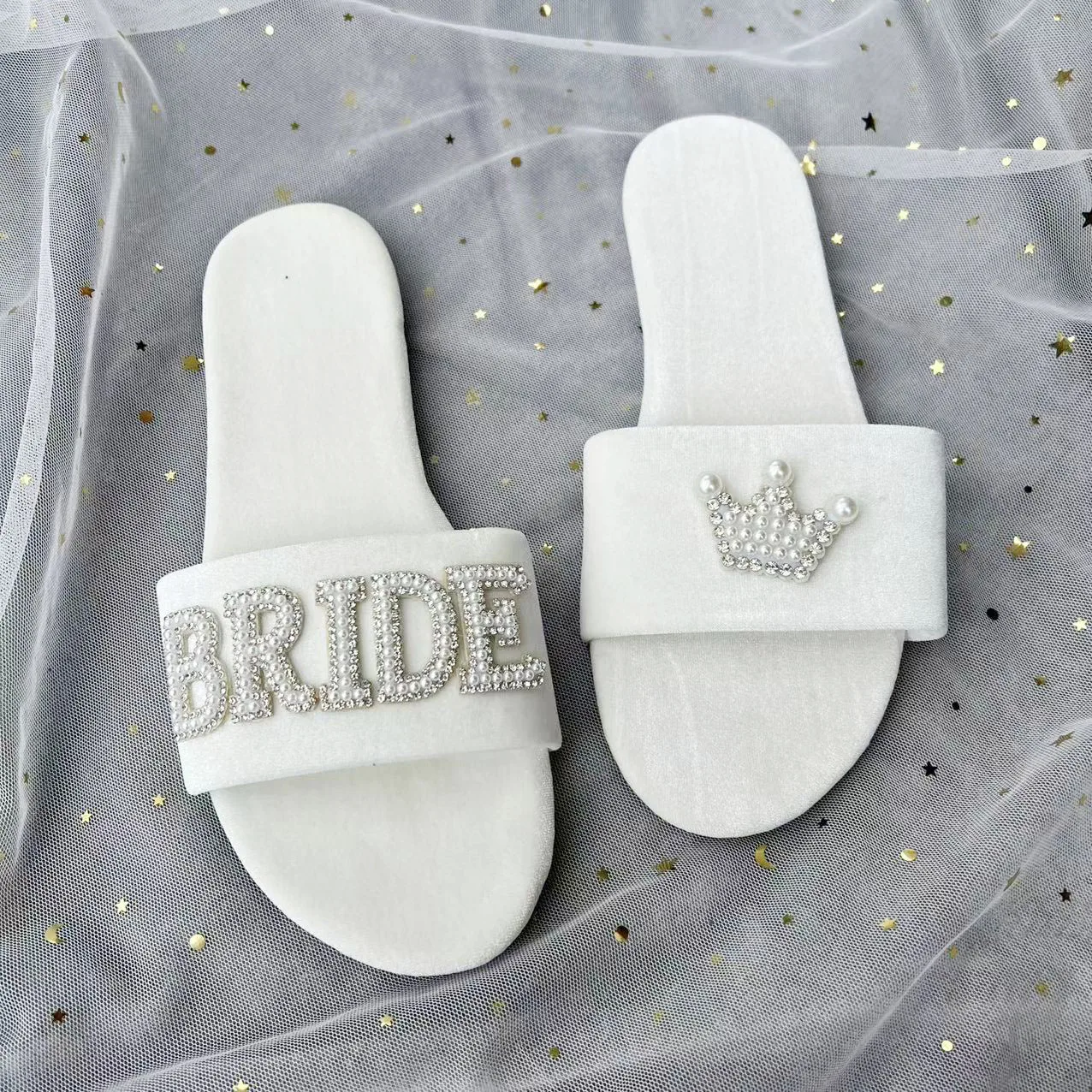 Новые свадебные тапочки с жемчужными буквами для девичника, подарки подружкам невесты на свадьбу, подарки